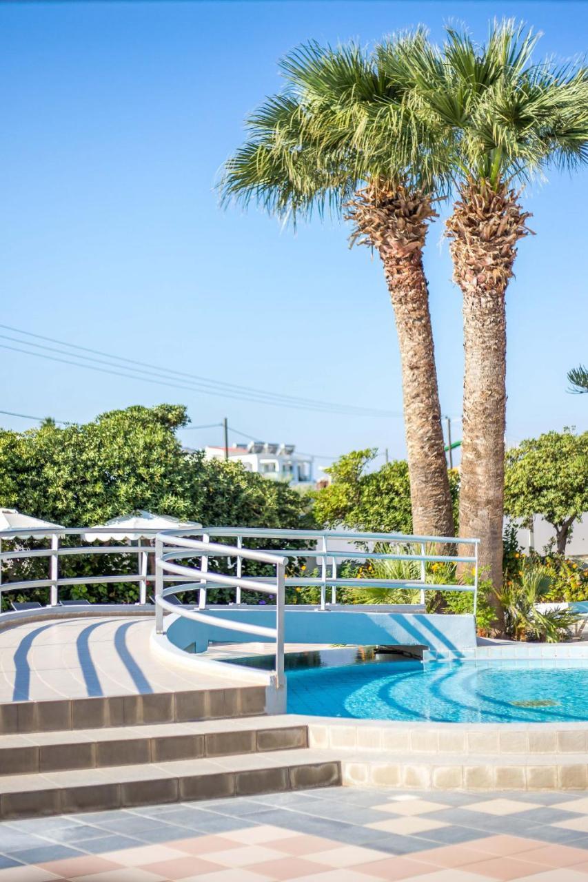 Irinna Aparthotel